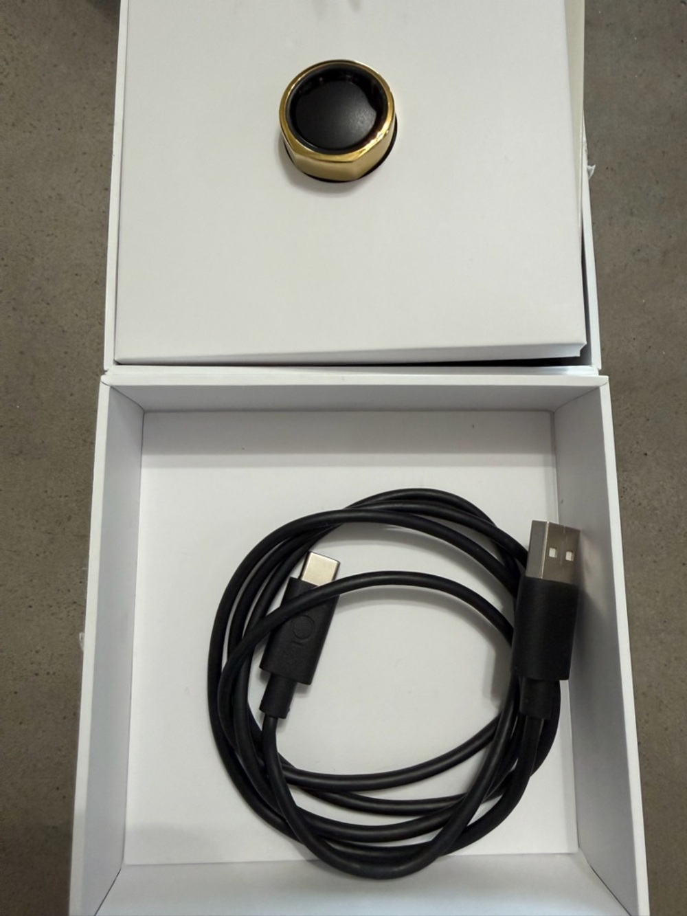 Oura Polished Gold Band Ring